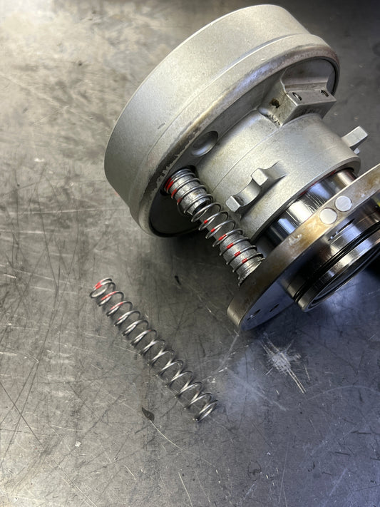 Lamborghini Murcielago & Gallardo Throwout Bearing Return Spring  GTE655